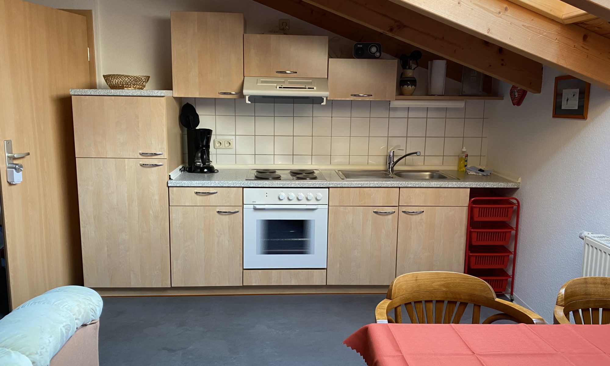 Lt rechts Küche 1 Feb 25